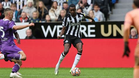 Premier League Betting Odds: News & Analysis.